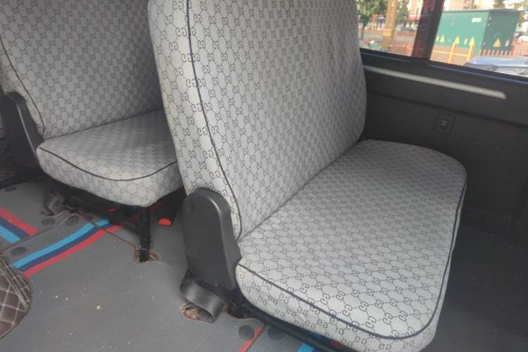 Used FORTHING Lingzhi 2022 Striving Version M5L 1.6L Base Model 9-Seater Left Rear Seat