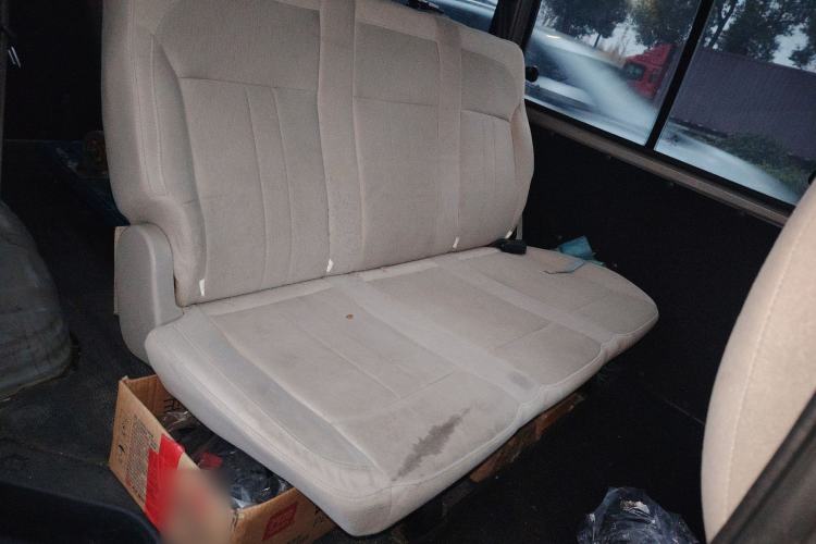 Used FORTHING Lingzhi 2022 M5 1.6L Practical Model 5 Seats Left Rear Seat