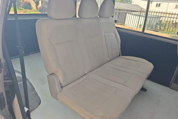 Used FORTHING Lingzhi 2022 M5 1.6L Practical Model 5 Seats Left Rear Seat