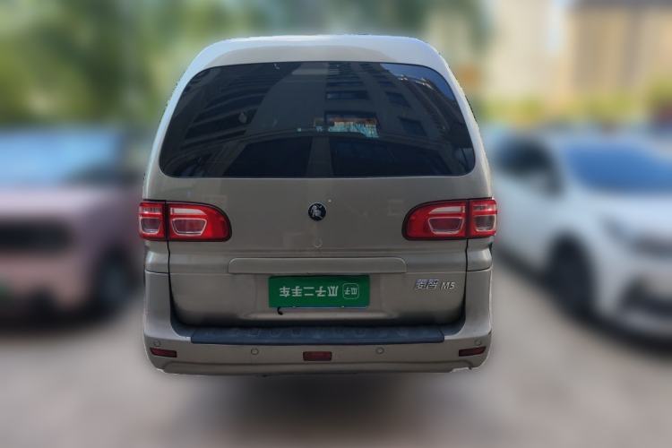 Used FORTHING Lingzhi 2022 M5L 1.6L Utility Model 7 Seats Rear