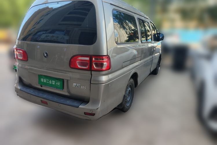 Used FORTHING Lingzhi 2022 M5L 1.6L Utility Model 7 Seats Rear Right 45 Deg