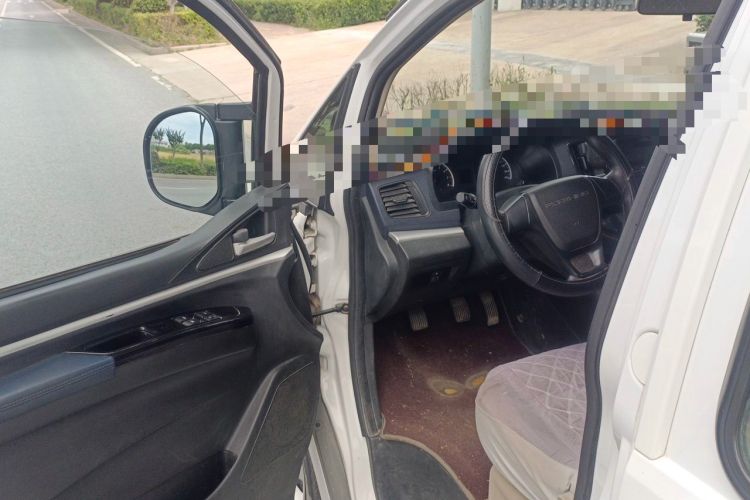 Used FORTHING Lingzhi 2022 M5L 1.6L Utility Model 7 Seats Driver Seat