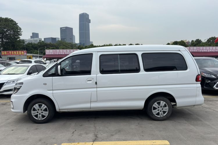 Used FORTHING Lingzhi 2022 M5L 2.0L Utility Model 7 Seats Exterior 2