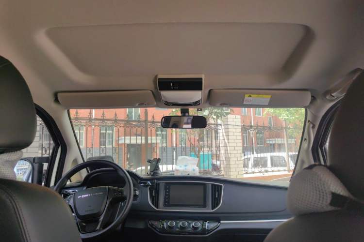 Used FORTHING Lingzhi 2022 Striving Version M5L 1.6L Luxury 7-Seater Headliner
