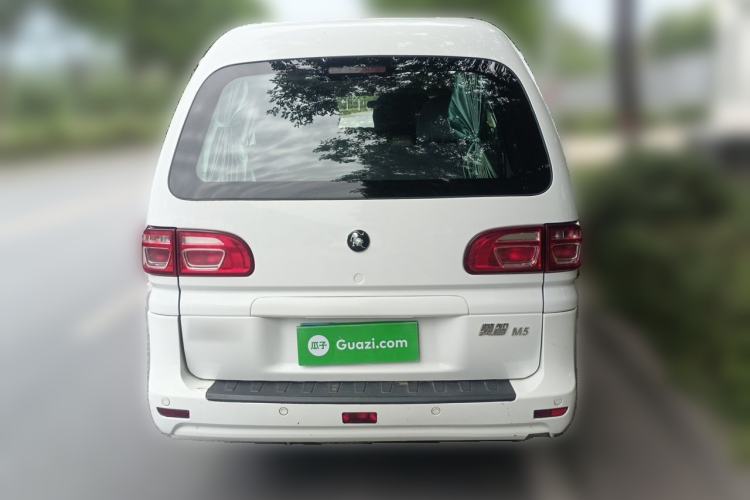 Used FORTHING Lingzhi 2022 M5L 1.6L Utility Model 7 Seats Rear
