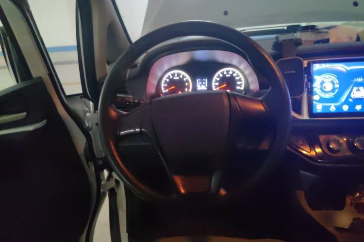 Used FORTHING Lingzhi 2022 V3 1.6L Base Model 2 Seats Steering Wheel