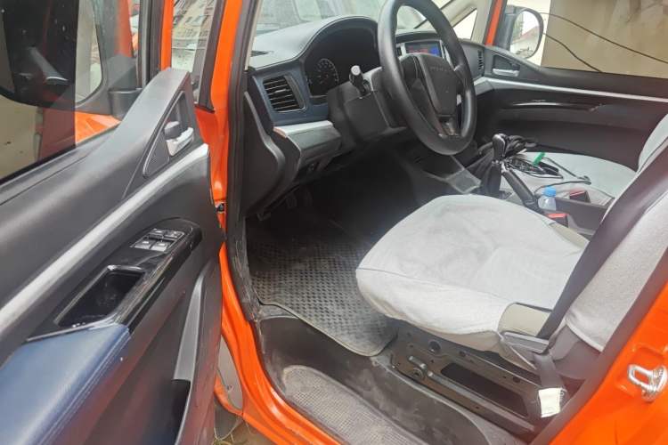 Used FORTHING Lingzhi 2022 V3 1.6L Base Model 2 Seats Driver Seat