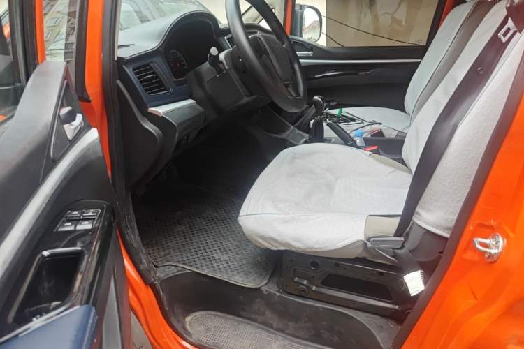 Used FORTHING Lingzhi 2022 V3 1.6L Base Model 2 Seats Left Front Seat