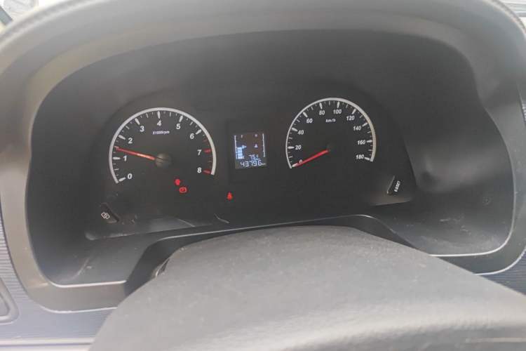 Used FORTHING Lingzhi 2022 V3 1.6L Base Model 2 Seats Odometer Close Up