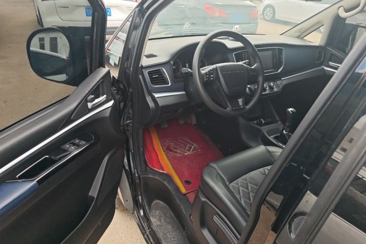 Used FORTHING Lingzhi 2023 M5L 1.6L Luxury 7-Seater Driver Seat