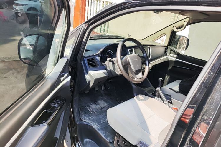 Used FORTHING Lingzhi 2023 V3 1.6L Base Model 2 Seats Driver Seat