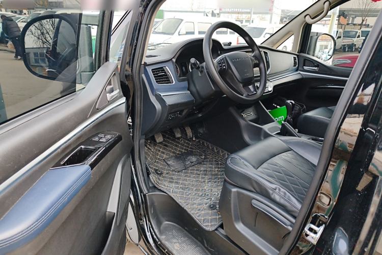 Used FORTHING Lingzhi 2023 M5L 1.6L Luxury 7-Seater Driver Seat
