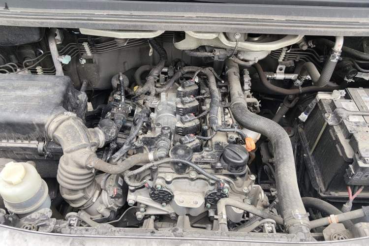 Used FORTHING Lingzhi 2023 M5L 1.6L Base Model 5 Seats Engine Bay
