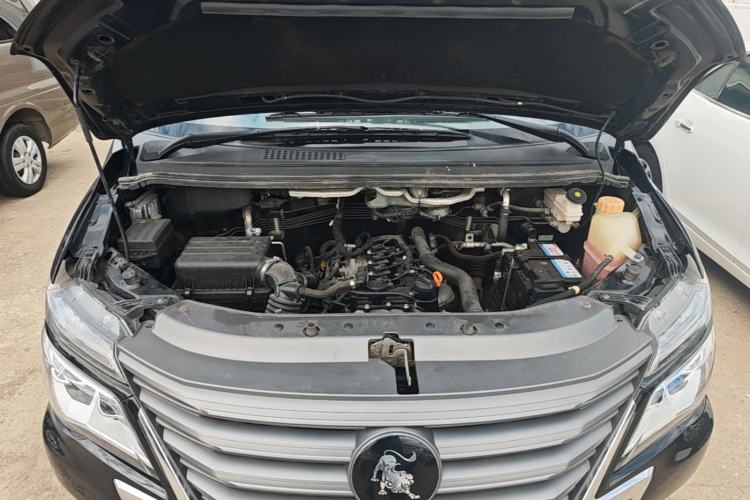 Used FORTHING Lingzhi 2023 M5L 1.6L Luxury 7-Seater Engine Bay