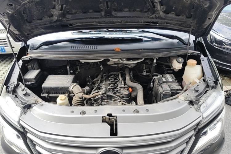 Used FORTHING Lingzhi 2023 M5L 1.6L Base Model 7 Seats Engine Bay