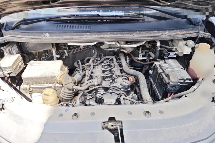 Used FORTHING Lingzhi 2023 M5L 1.6L Base Model 7 Seats Engine Bay