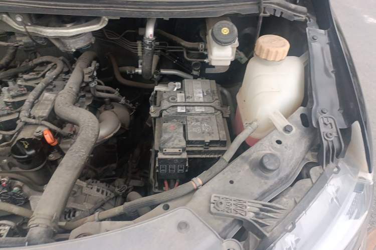 Used FORTHING Lingzhi 2023 M5L 1.6L Base Model 5 Seats Engine Bay Left