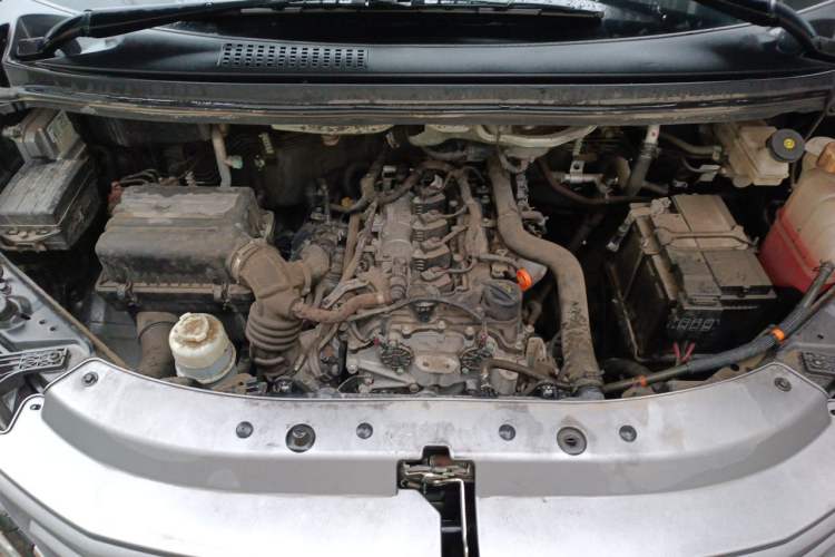 Used FORTHING Lingzhi 2023 M5L 1.6L Base Model 7 Seats Engine Bay