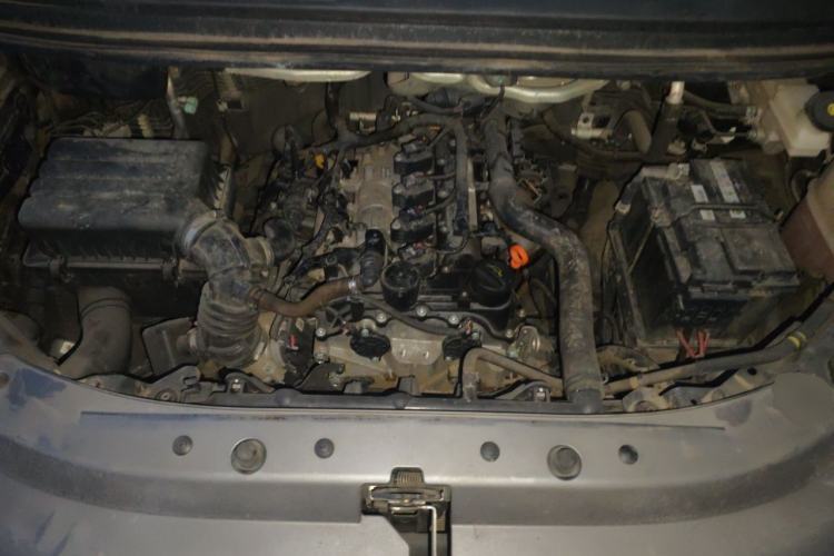 Used FORTHING Lingzhi 2023 M5 1.6L Comfort Edition 7-Seater Engine Bay