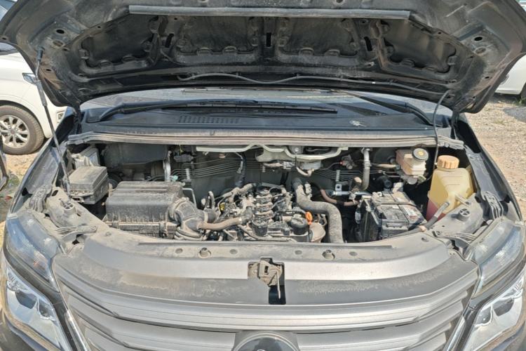 Used FORTHING Lingzhi 2023 M5L 1.6L Comfort 9-Seater Engine Bay