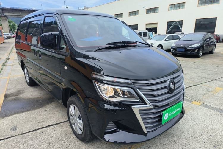 Used FORTHING Lingzhi 2023 M5L 1.6L Base Model 7 Seats Exterior 1