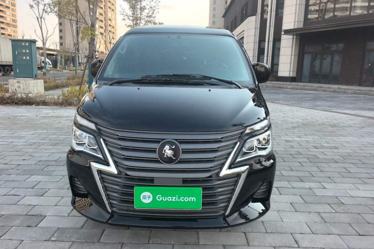 Used FORTHING Lingzhi 2023 M5L 1.6L Base Model 7 Seats Exterior 1