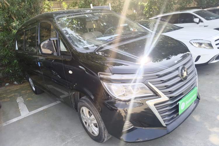 Used FORTHING Lingzhi 2023 M5L 1.6L Base Model 7 Seats Exterior 1