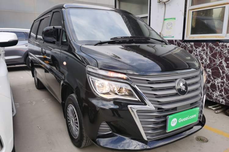 Used FORTHING Lingzhi 2023 M5L 1.6L Comfort Edition 7-Seater Exterior 1