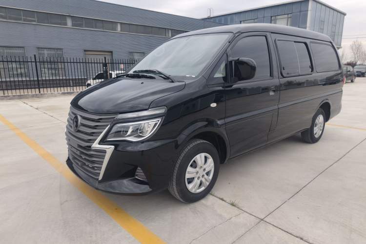 Used FORTHING Lingzhi 2023 M5L 1.6L Comfort 9-Seater Exterior 10