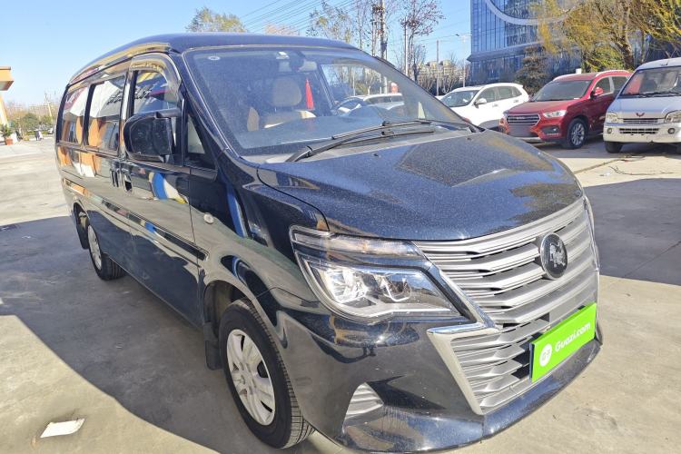 Used FORTHING Lingzhi 2023 M5L 1.6L Base Model 7 Seats Exterior 2