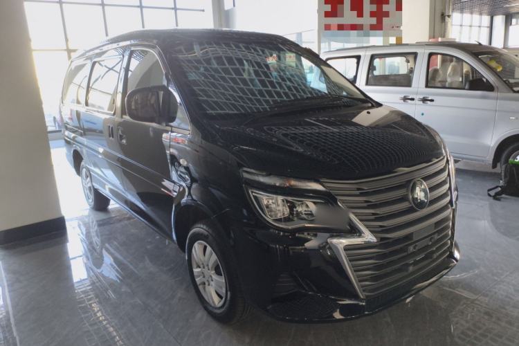 Used FORTHING Lingzhi 2023 M5L 1.6L Base Model 7 Seats Exterior 2