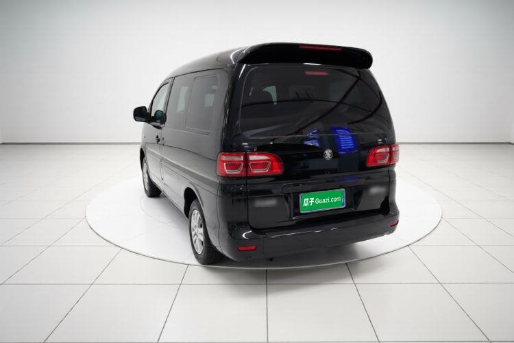 Used FORTHING Lingzhi 2023 M5 1.6L Practical Model 5 Seats Exterior 2