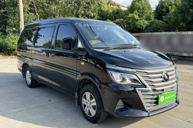 Used FORTHING Lingzhi 2023 M5L 1.6L Base Model 7 Seats Exterior 2