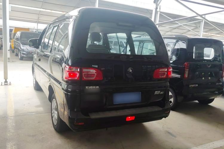 Used FORTHING Lingzhi 2023 M5 1.6L Practical Model 5 Seats Exterior 2