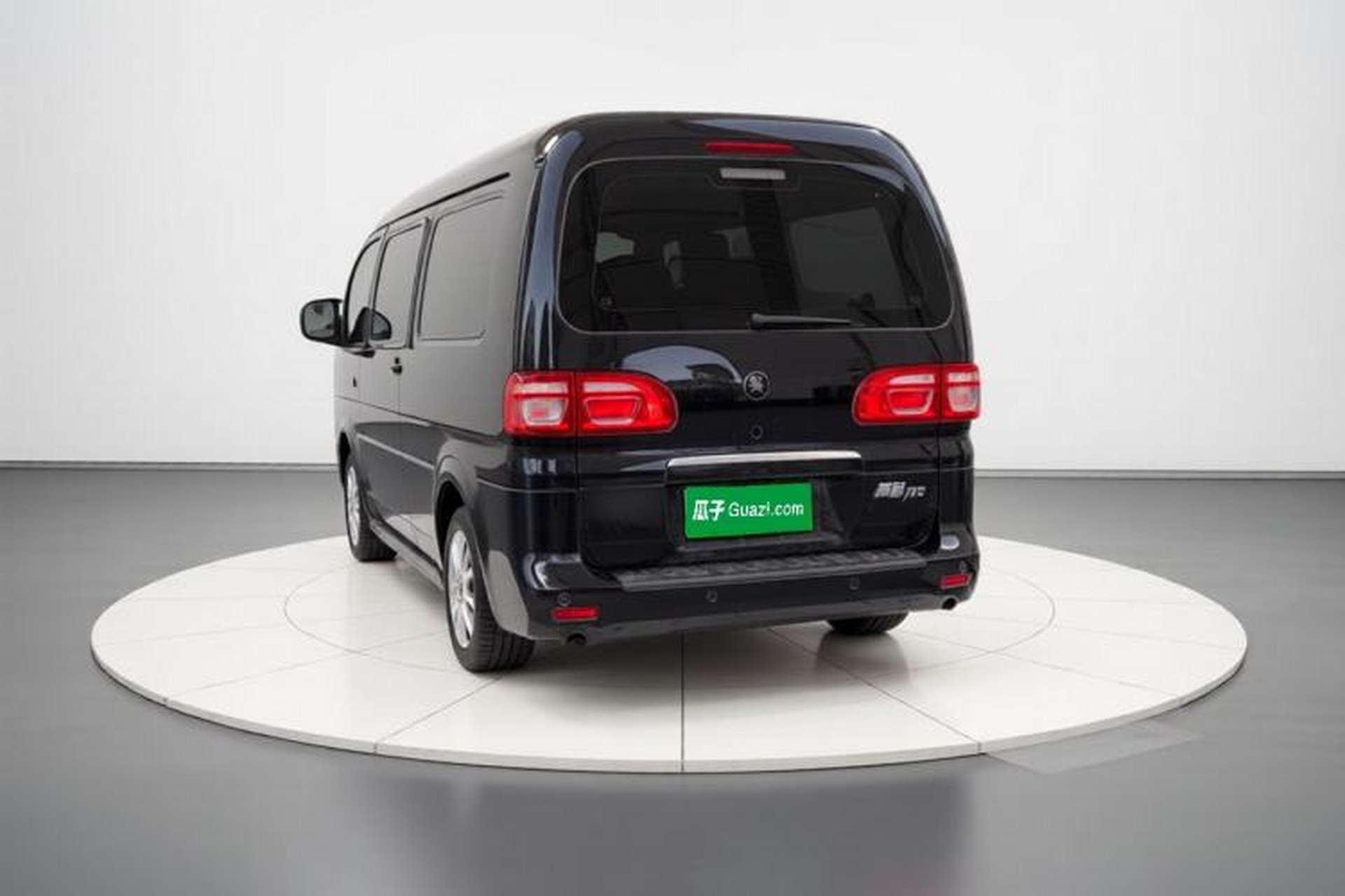 Used FORTHING Lingzhi 2023 M5L 1.6L Base Model 7 Seats Exterior 3