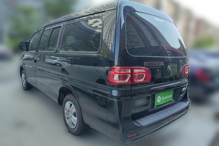 Used FORTHING Lingzhi 2023 M5L 1.6L Base Model 5 Seats Exterior 3