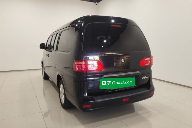 Used FORTHING Lingzhi 2023 M5L 1.6L Comfort 9-Seater Exterior 3