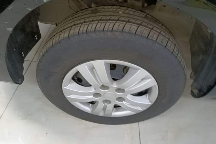 Used FORTHING Lingzhi 2023 M5L 1.6L Comfort Edition 7-Seater Exterior 4