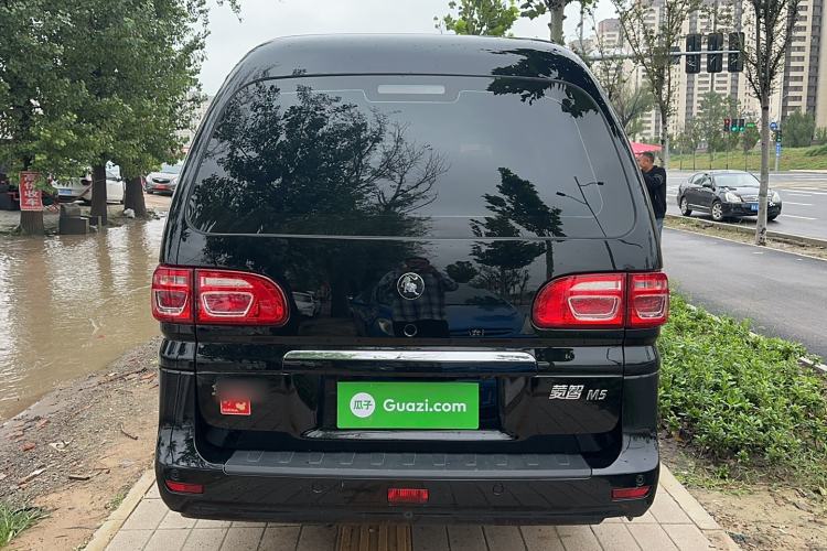 Used FORTHING Lingzhi 2023 M5L 1.6L Base Model 7 Seats Exterior 4