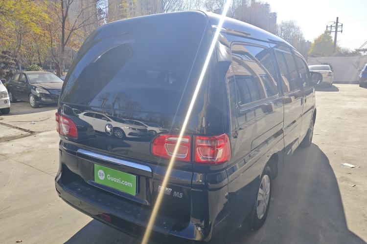 Used FORTHING Lingzhi 2023 M5L 1.6L Base Model 7 Seats Exterior 5