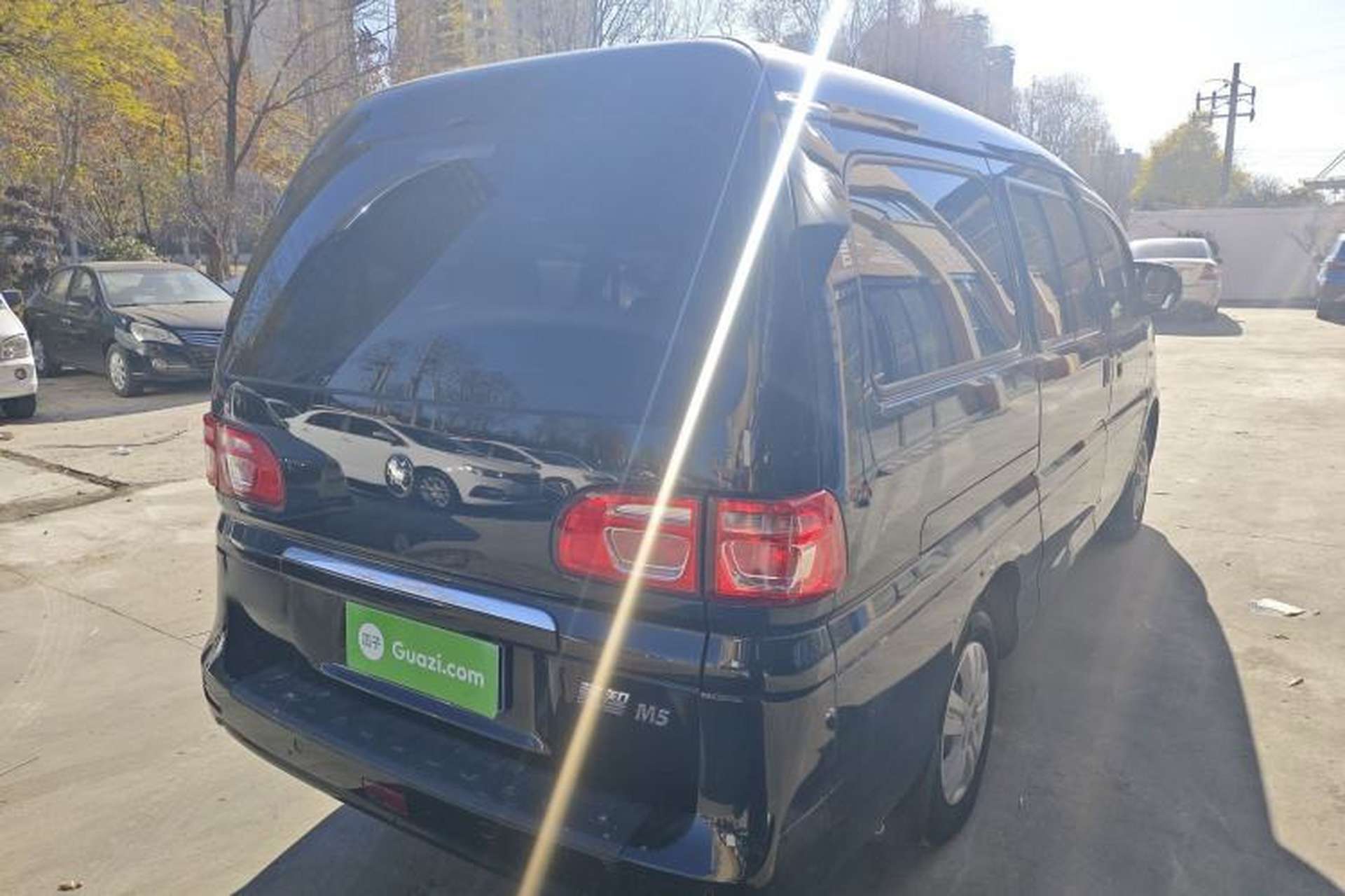 Used FORTHING Lingzhi 2023 M5L 1.6L Base Model 7 Seats Exterior 5