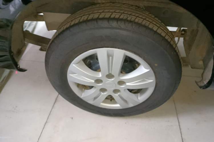 Used FORTHING Lingzhi 2023 M5L 1.6L Comfort Edition 7-Seater Exterior 5
