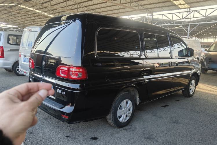 Used FORTHING Lingzhi 2023 M5L 1.6L Base Model 7 Seats Exterior 5