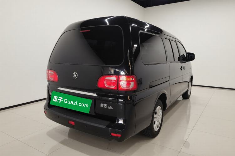 Used FORTHING Lingzhi 2023 M5L 1.6L Comfort 9-Seater Exterior 5