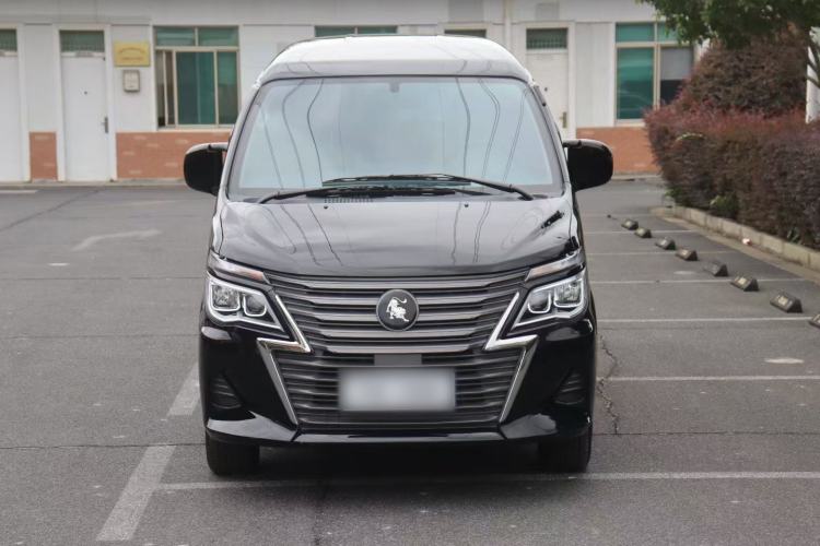 Used FORTHING Lingzhi 2023 M5L 1.6L Base Model 7 Seats Exterior 6