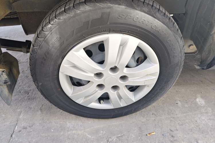 Used FORTHING Lingzhi 2023 M5L 1.6L Base Model 7 Seats Exterior 8