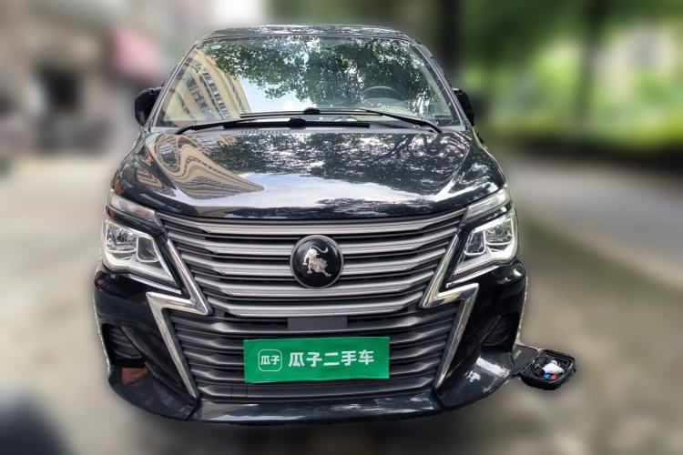 Used FORTHING Lingzhi 2023 M5L 1.6L Comfort 9-Seater Front