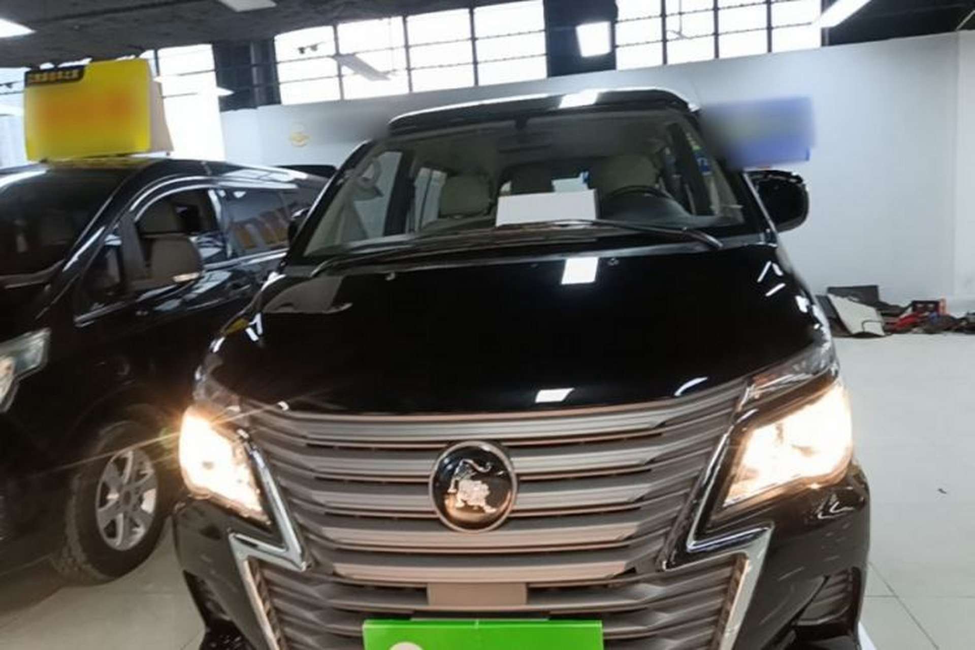 Used FORTHING Lingzhi 2023 M5L 1.6L Comfort Edition 7-Seater Front