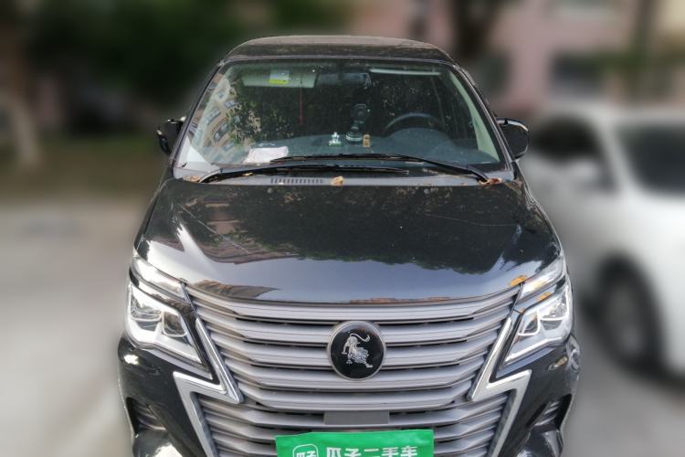 Used FORTHING Lingzhi 2023 M5L 1.6L Comfort 9-Seater Front