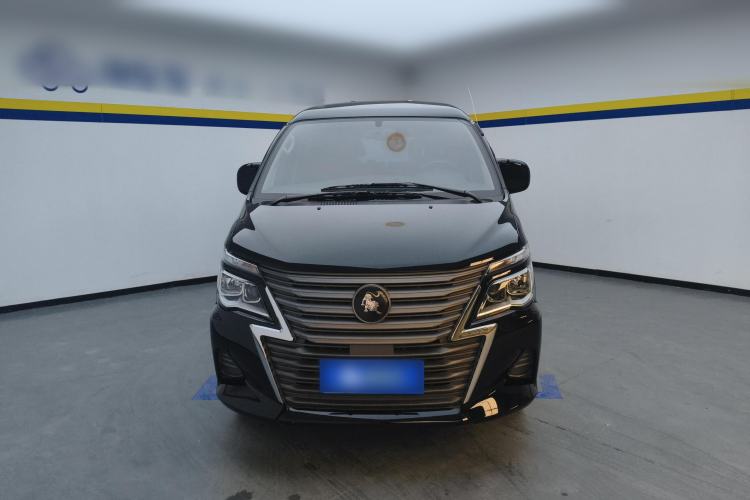 Used FORTHING Lingzhi 2023 M5L 1.6L Comfort Edition 7-Seater Front